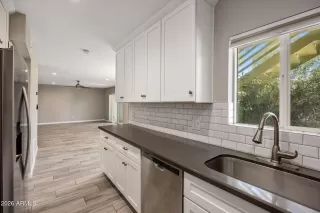 Photo #3: 7034574 Listing