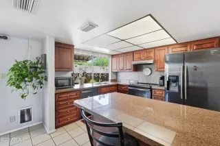 Photo #6: 7034634 Listing 
