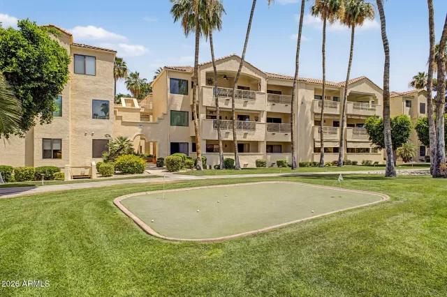 MLS: 7034843 Condo For Sale