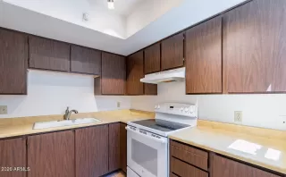 More Details about MLS # 7034844 : 1040 E PUEBLO ROAD