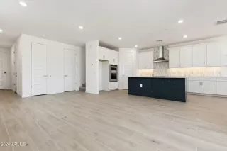 Photo #4: 7034857 Listing