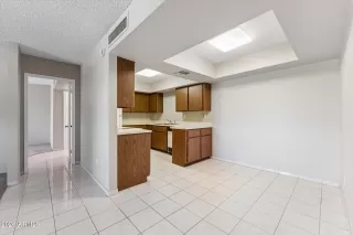 Photo #6: 7035033 Listing