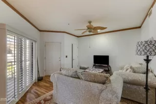 Photo #3: 7035057 Listing