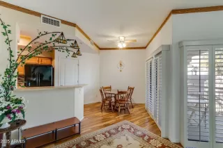 Photo #6: 7035057 Listing