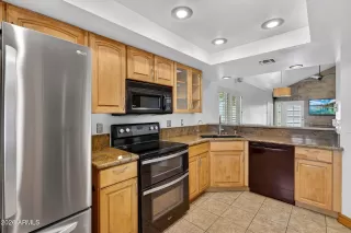 Photo #5: 7035081 Listing