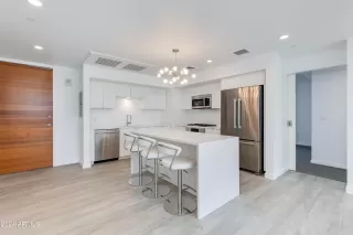 Photo #3: 7035282 Listing