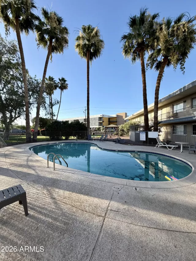 MLS: 7035575 Condo For Sale