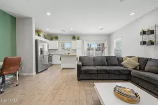 Photo #3: 7035699 Listing 