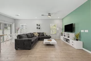 Photo #4: 7035699 Listing 