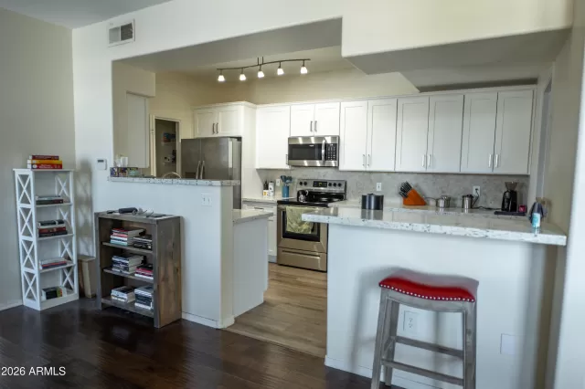 MLS: 7035882 Condo For Sale