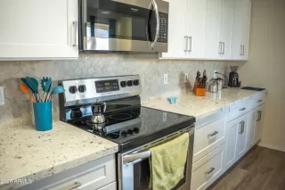 Photo #1: 7035882 Listing 