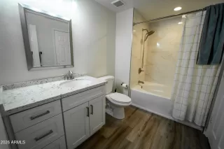 Photo #5: 7035882 Listing 