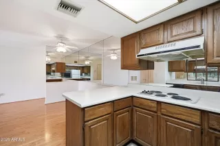 Photo #1: 7035986 Listing 