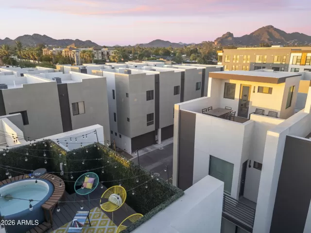 MLS: 7036029 Condo For Sale