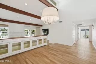 Photo #6: 7036263 Listing 