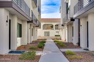 Photo #2: 7036446 Listing