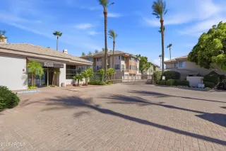 Photo #1: 7036486 Listing 