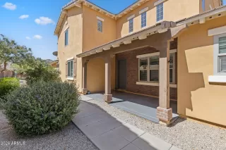 Photo #4: 7036629 Listing
