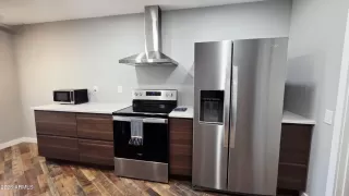 Photo #4: 7036729 Listing 