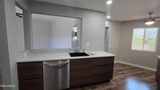 Photo #5: 7036729 Listing 