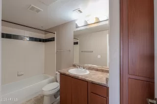 Photo #6: 7037177 Listing 