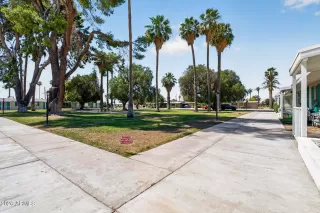 Photo #5: 7037280 Listing 