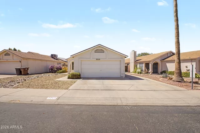 MLS: 7037373 Condo For Sale