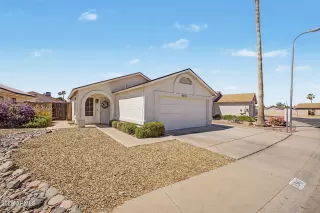 Photo #1: 7037373 Listing