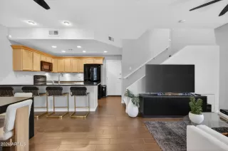 Photo #3: 7037376 Listing 