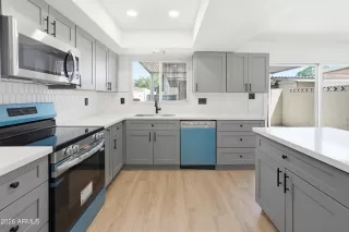 Photo #6: 7037377 Listing 