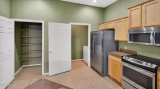 Photo #5: 7037385 Listing 