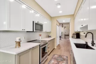 Photo #2: 7037425 Listing 