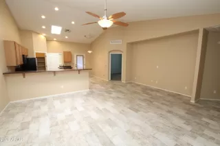 Photo #6: 7037507 Listing 
