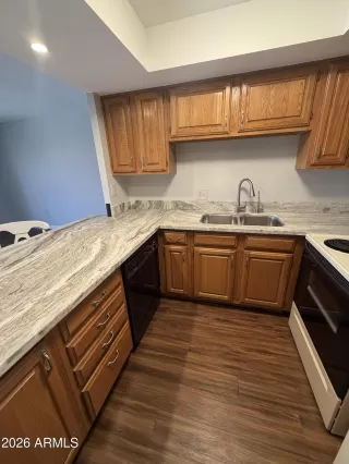 Photo #1: 7037651 Listing 