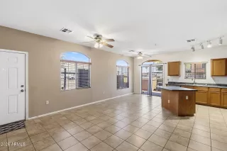 Photo #4: 7037796 Listing 