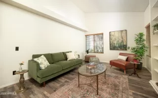 Photo #5: 7037992 Listing 