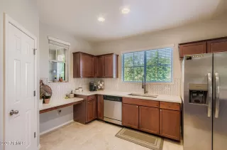 Photo #4: 7038048 Listing 