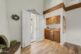 Photo #6: 7038125 Listing