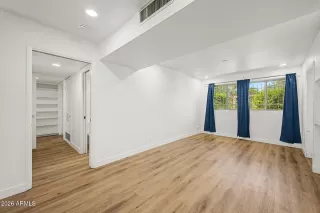 Photo #3: 7038134 Listing