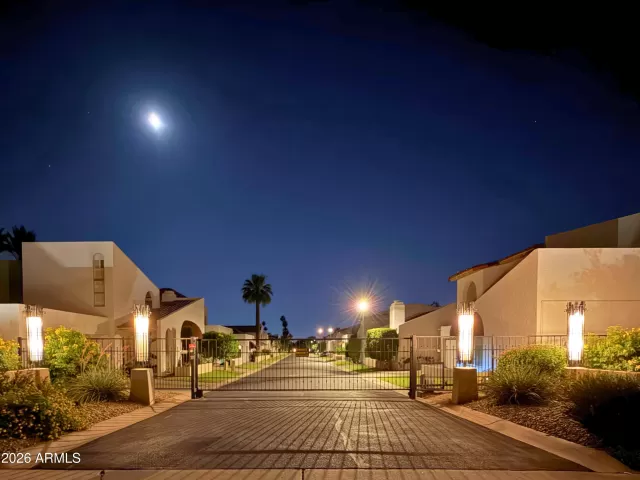 MLS: 7038279 Condo For Sale