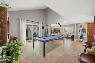 Photo #3: 7038279 Listing