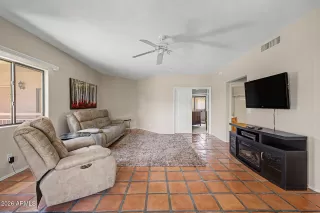 Photo #4: 7038326 Listing