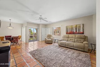 Photo #5: 7038326 Listing