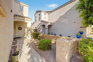 Photo #5: 7038378 Listing