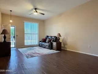 Photo #4: 7038470 Listing