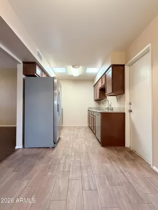 Photo #5: 7038470 Listing