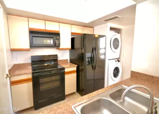 Photo #3: 7038495 Listing