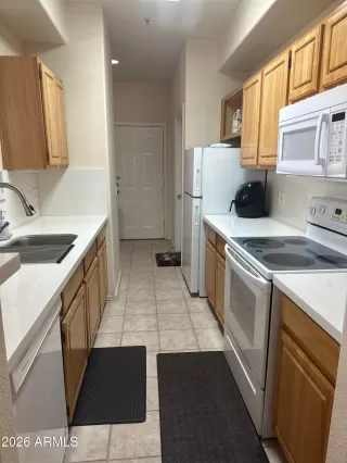 Photo #6: 7038540 Listing