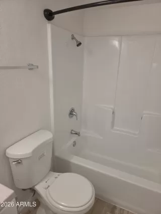 Photo #2: 7038634 Listing