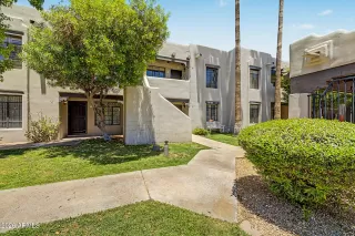 Photo #1: 7038709 Listing